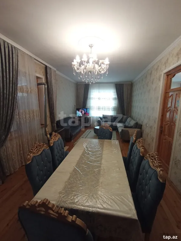 Satılır 4 otaqlı həyət evi