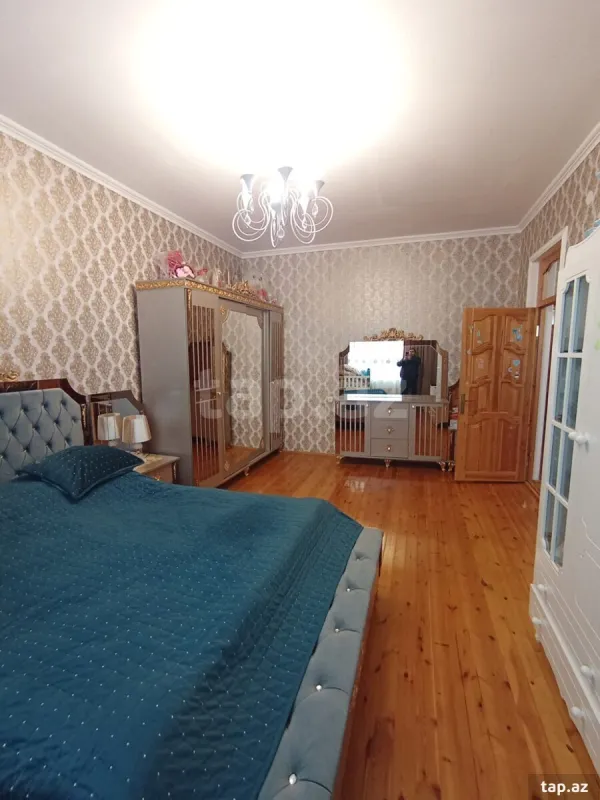 Satılır 4 otaqlı həyət evi