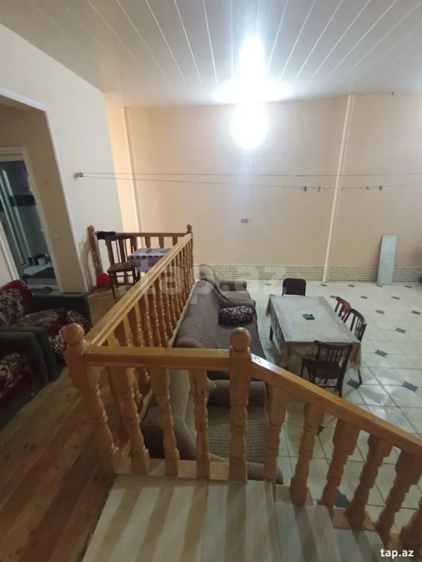 Satılır 4 otaqlı həyət evi