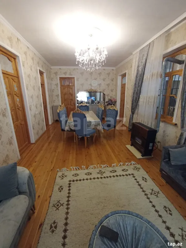 Satılır 4 otaqlı həyət evi
