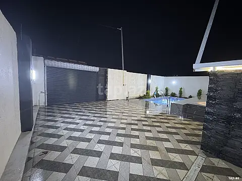 Satılır 5 otaqlı həyət evi