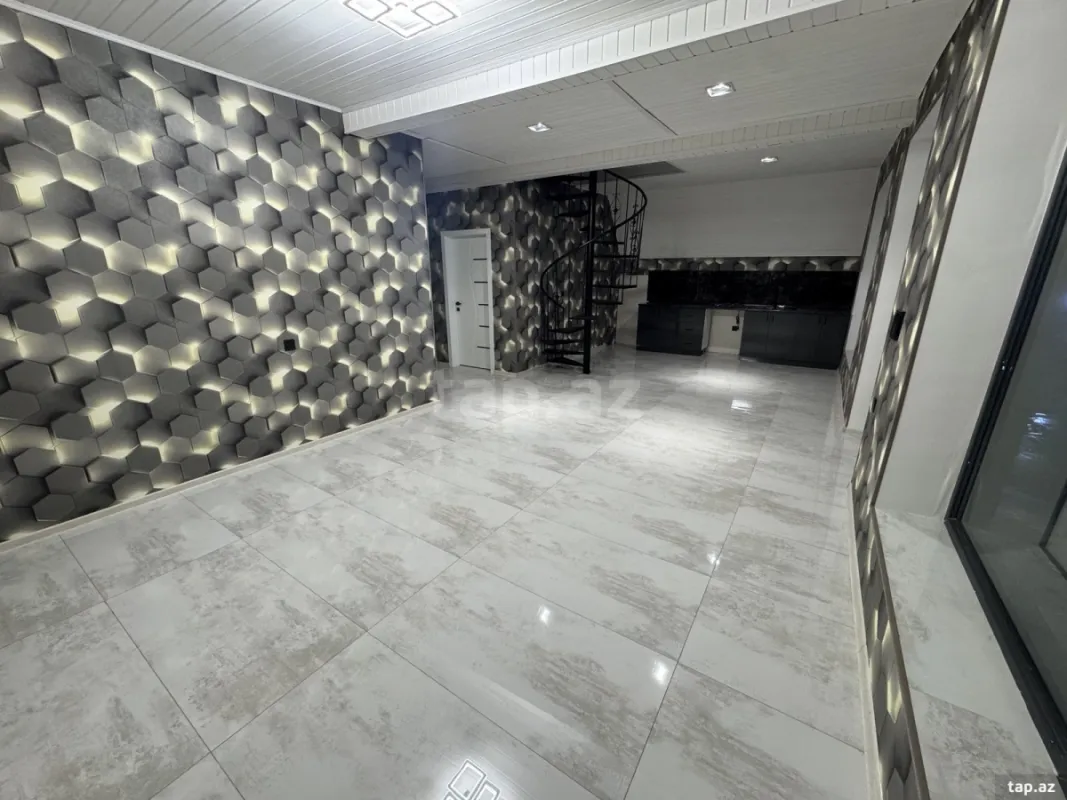 Satılır 5 otaqlı həyət evi