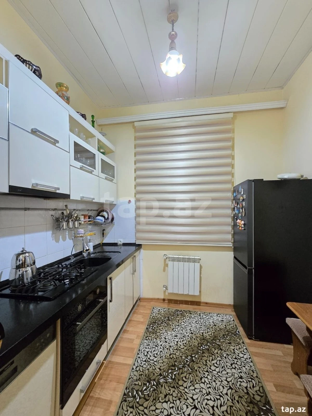 Satılır 7 otaqlı həyət evi 240 m²