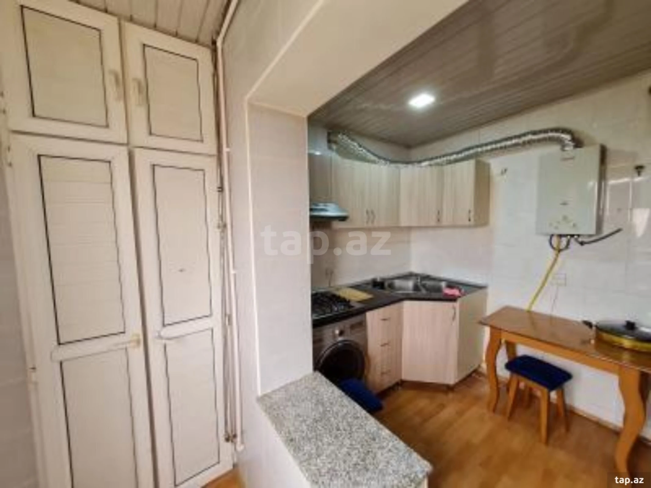 Satılır 1 otaqlı mənzil 40 m²