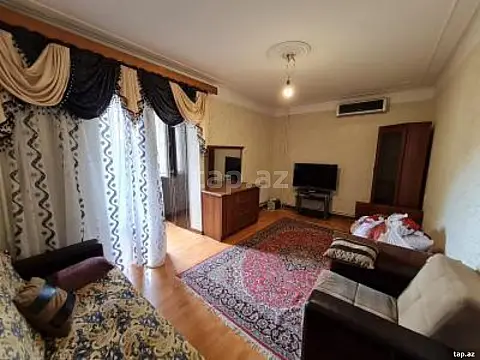 Satılır 1 otaqlı mənzil 40 m²