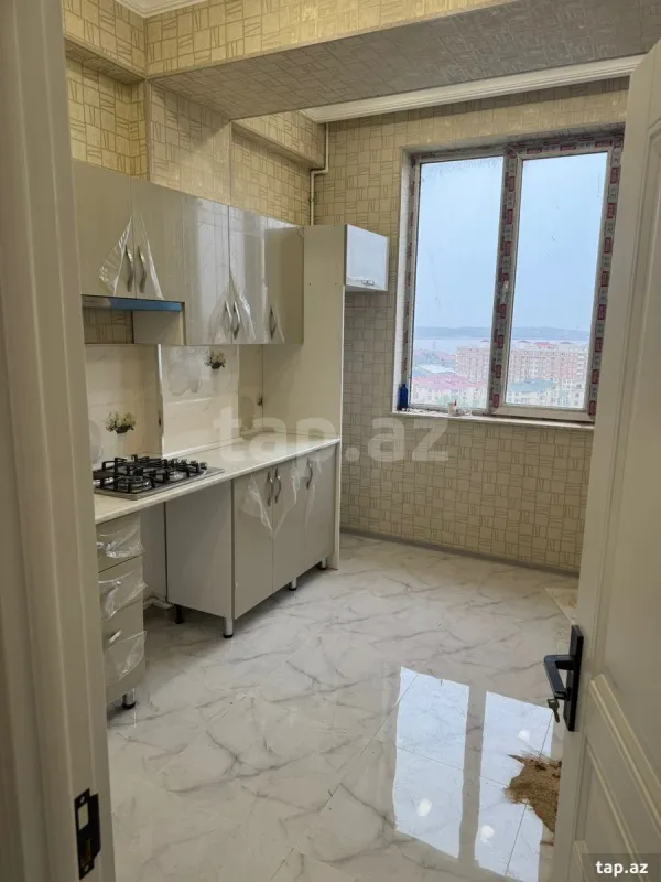 Kirayə verilir 3 otaqlı yeni tikili 66 m²