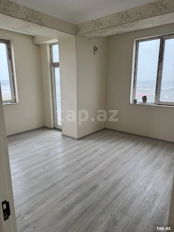Kirayə verilir 3 otaqlı yeni tikili 66 m²