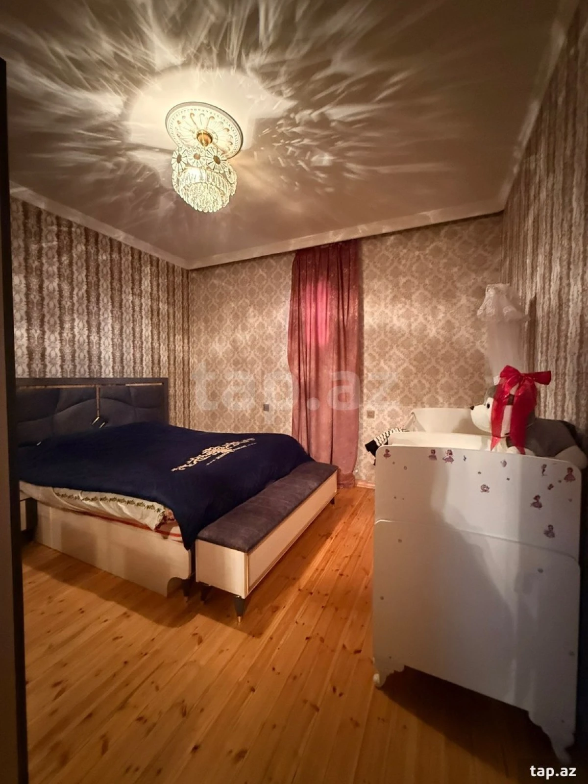 Satılır 4 otaqlı həyət evi