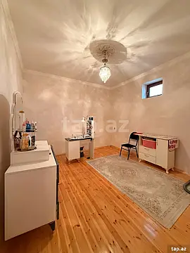 Satılır 4 otaqlı həyət evi