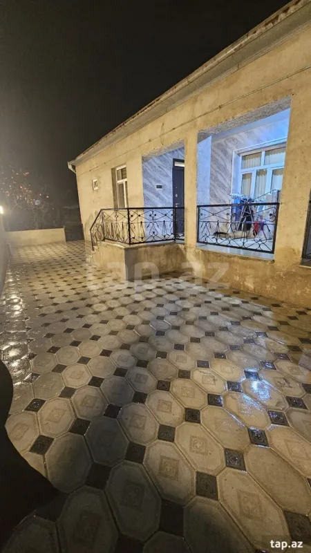 Satılır 4 otaqlı həyət evi
