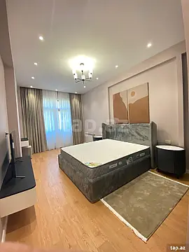 Kirayə verilir 3 otaqlı yeni tikili 180 m²