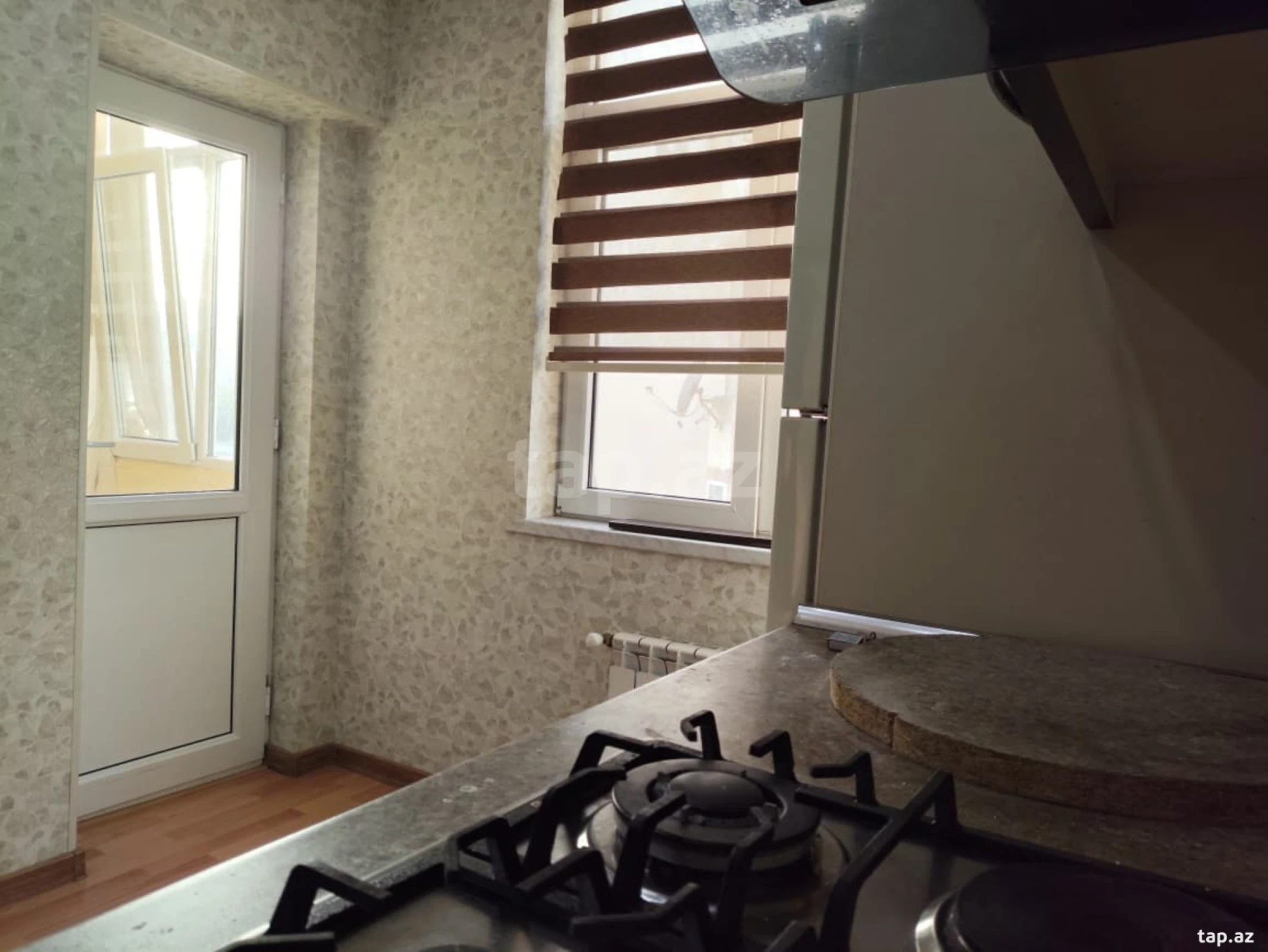 Satılır 3 otaqlı yeni tikili 76.2 m²