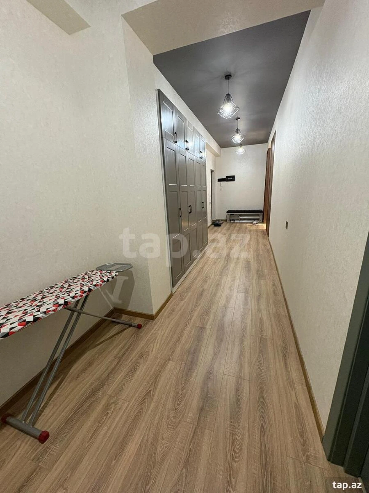 Kirayə verilir 3 otaqlı yeni tikili 125 m²