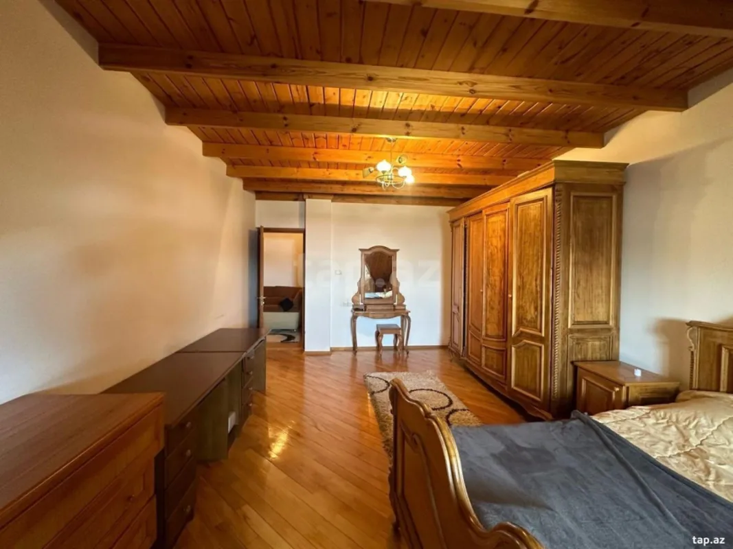 Satılır 3 otaqlı yeni tikili 160 m²