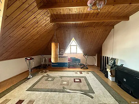 Satılır 3 otaqlı yeni tikili 160 m²