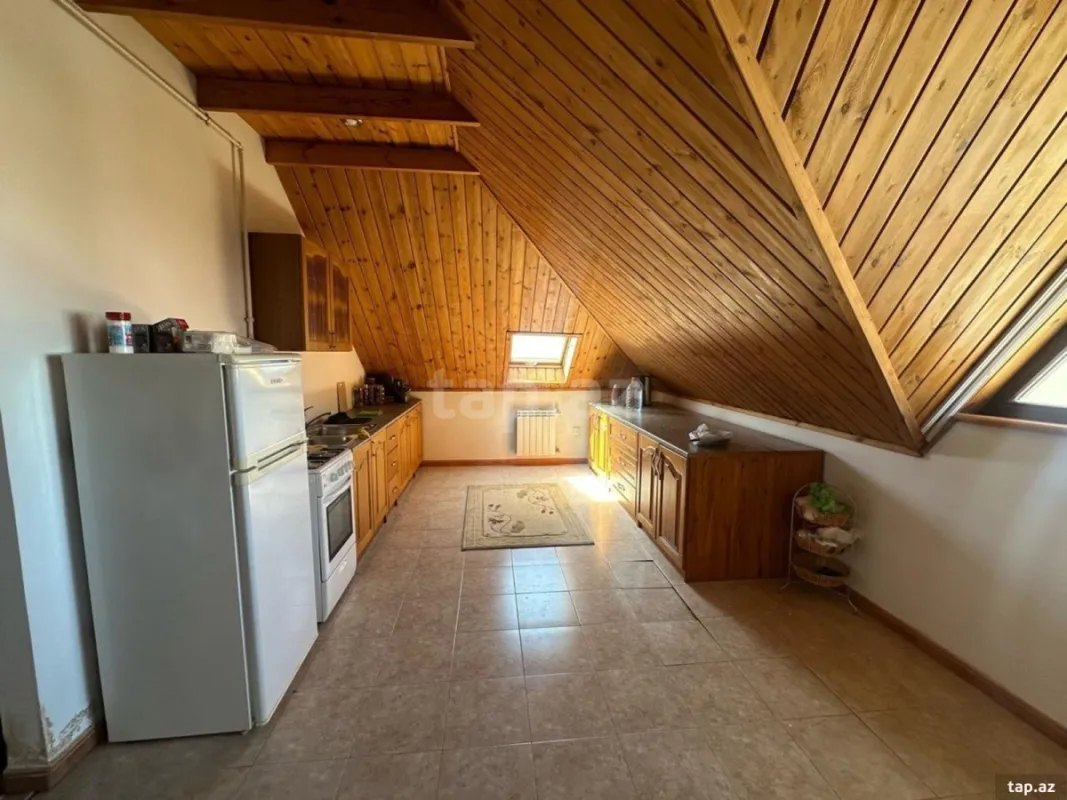 Satılır 3 otaqlı yeni tikili 160 m²