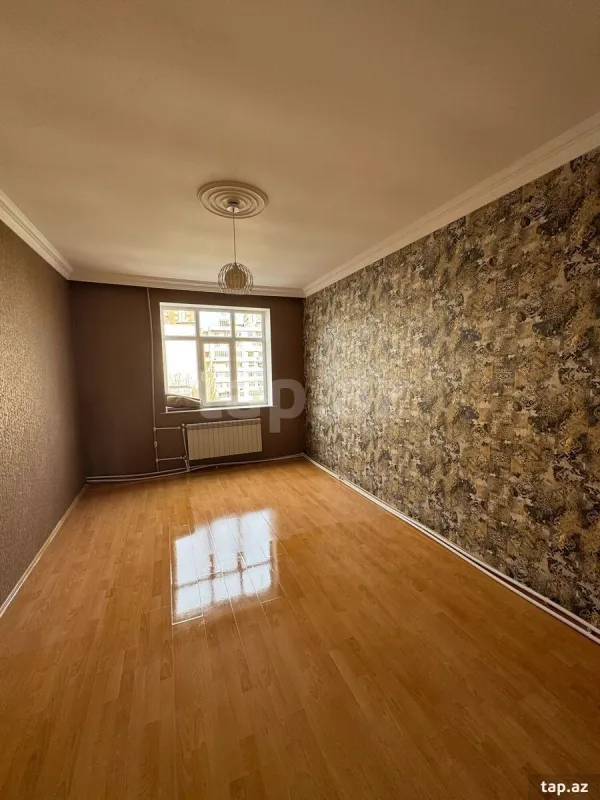 Satılır 3 otaqlı yeni tikili 115 m²