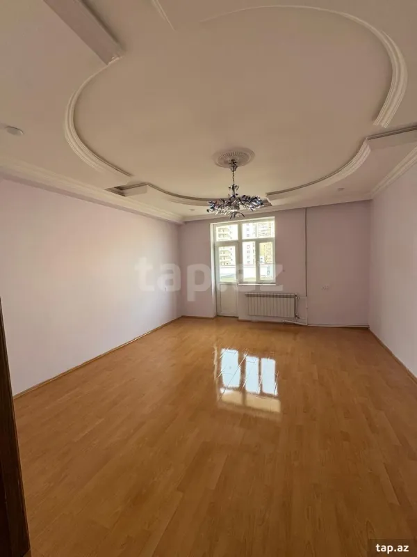 Satılır 3 otaqlı yeni tikili 115 m²