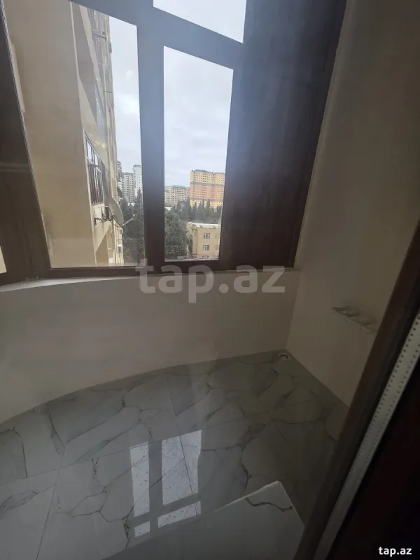 Satılır 4 otaqlı yeni tikili 103 m²