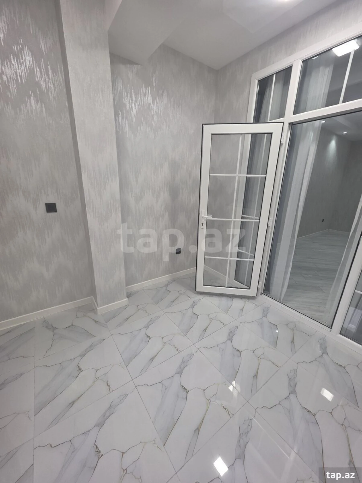 Satılır 4 otaqlı yeni tikili 103 m²