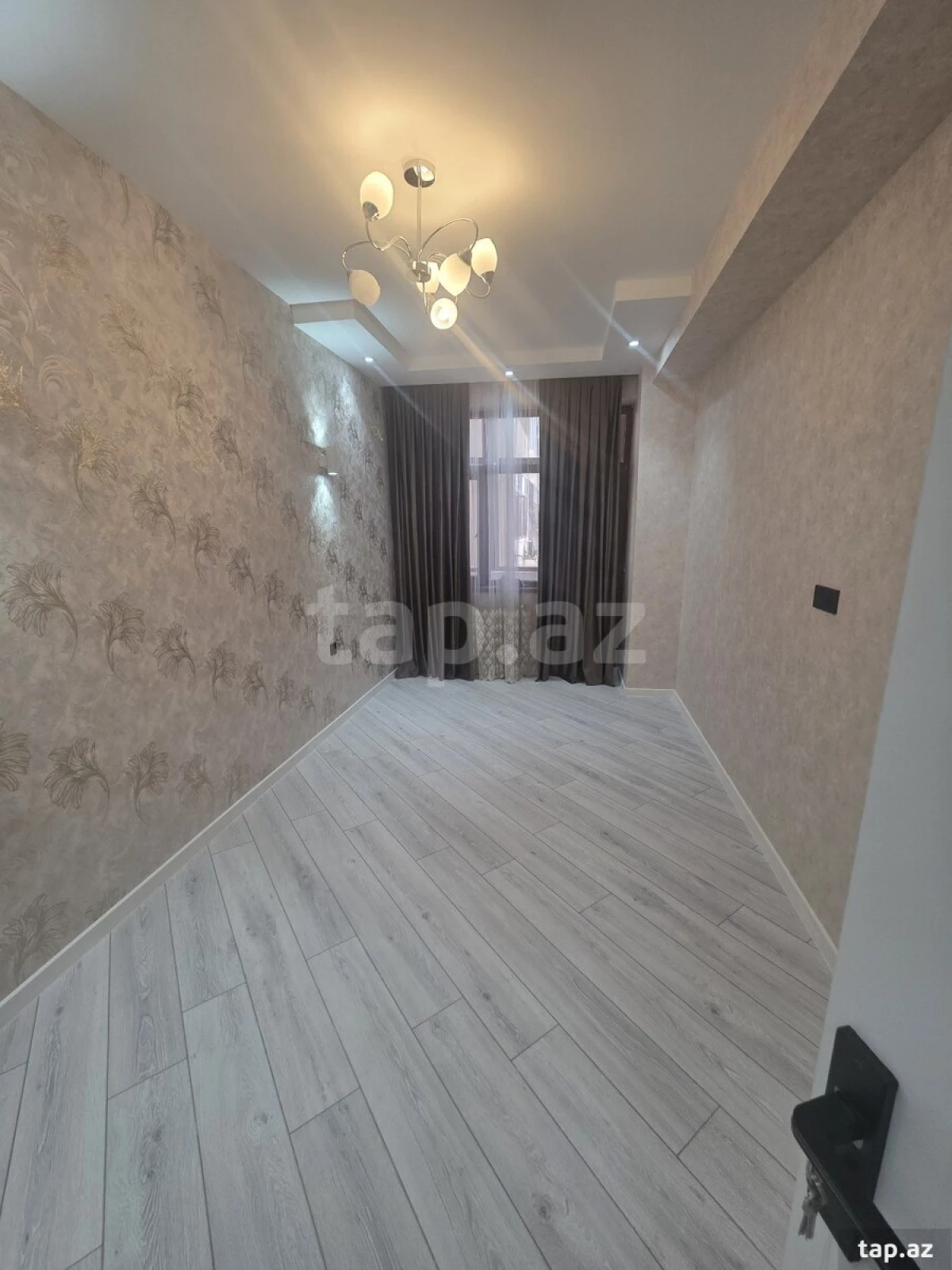 Satılır 4 otaqlı yeni tikili 103 m²