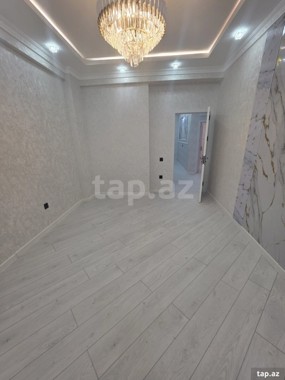 Satılır 4 otaqlı yeni tikili 97 m²