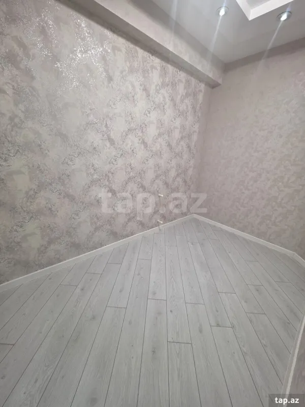 Satılır 4 otaqlı yeni tikili 97 m²