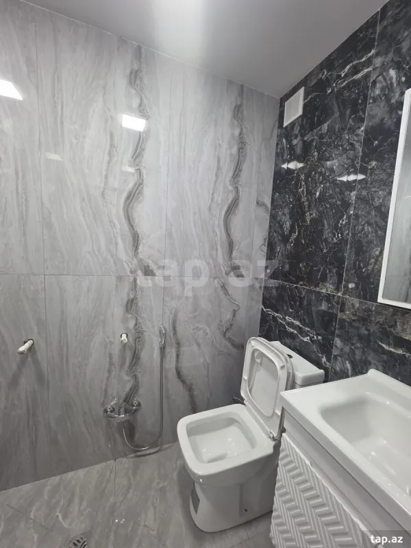 Satılır 4 otaqlı yeni tikili 97 m²