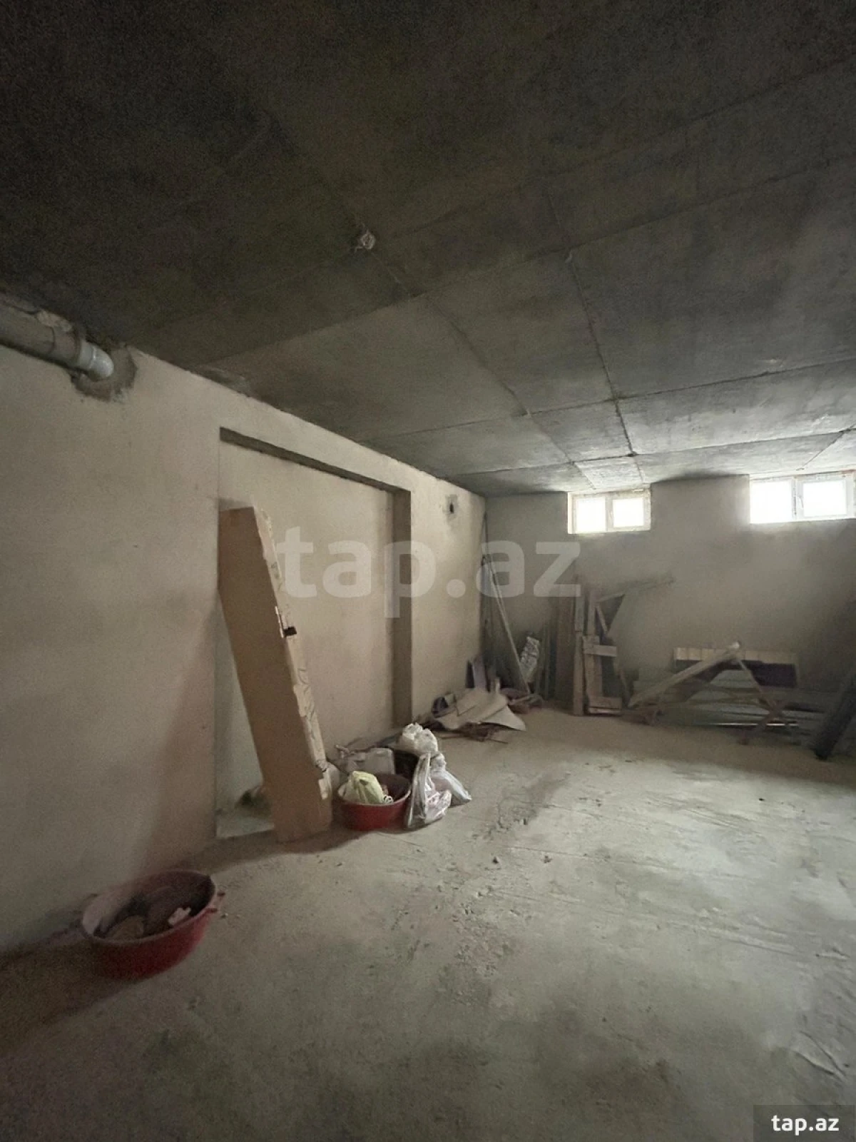 Satılır 1 otaqlı mənzil 63 m²