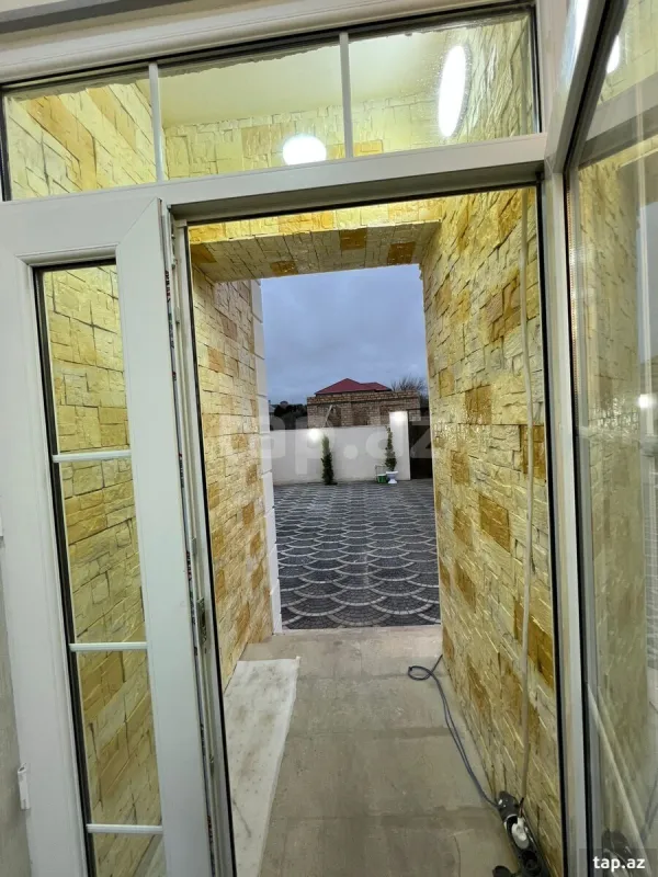 Satılır 4 otaqlı həyət evi