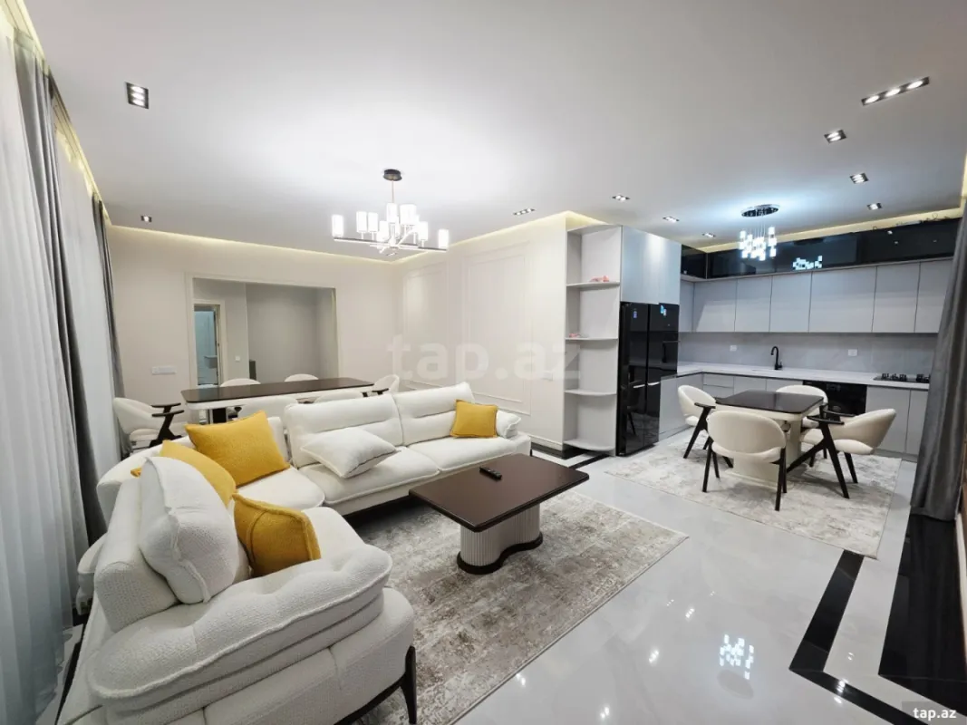 Satılır 4 otaqlı həyət evi