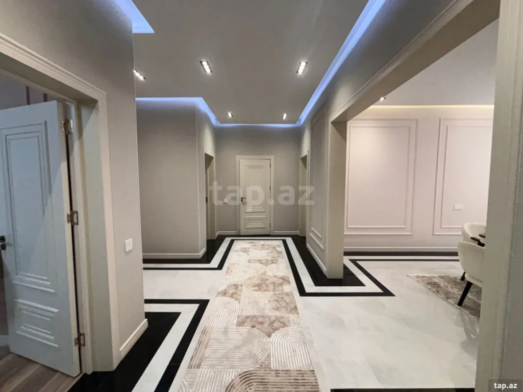 Satılır 4 otaqlı həyət evi