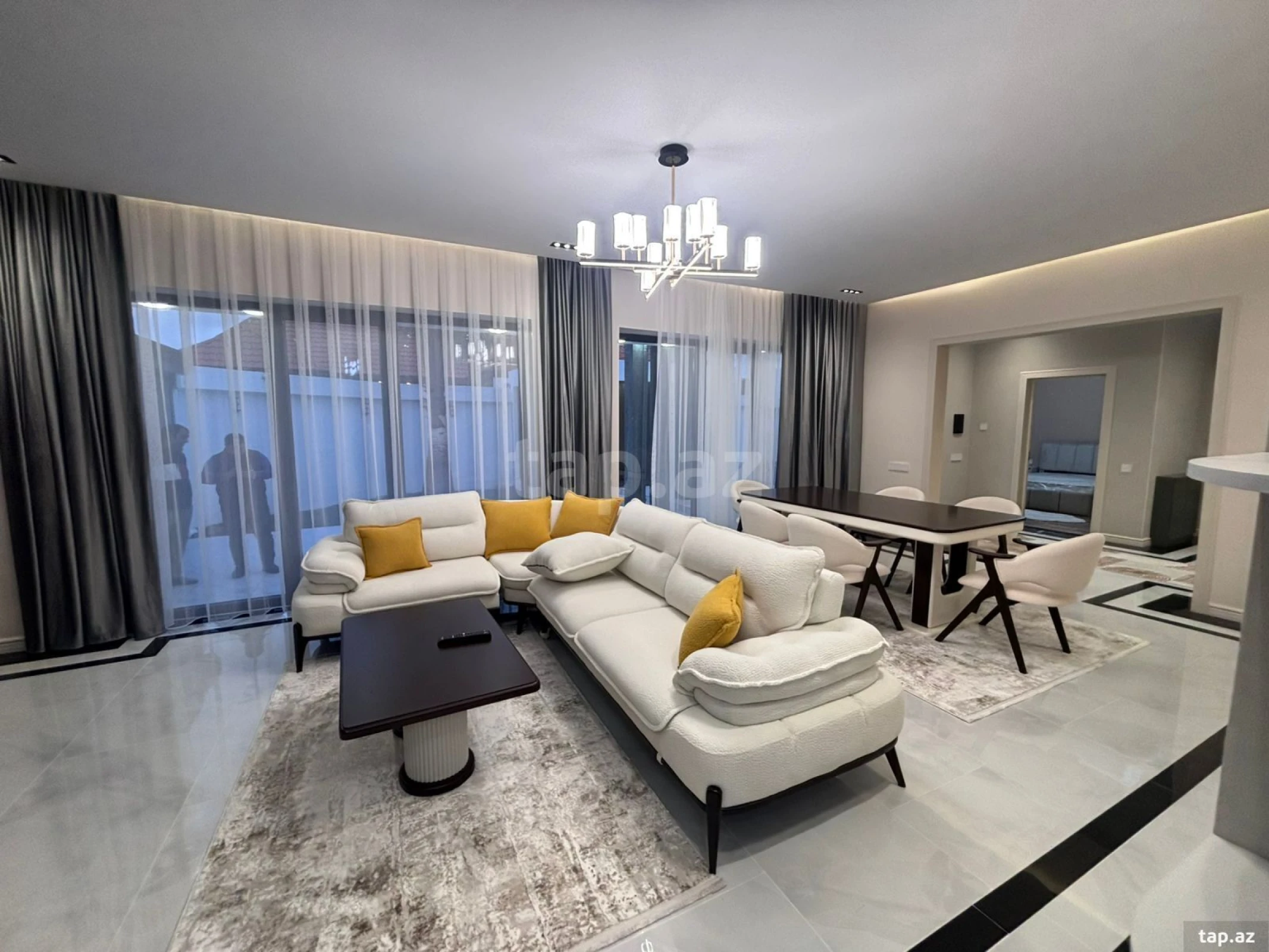 Satılır 4 otaqlı həyət evi