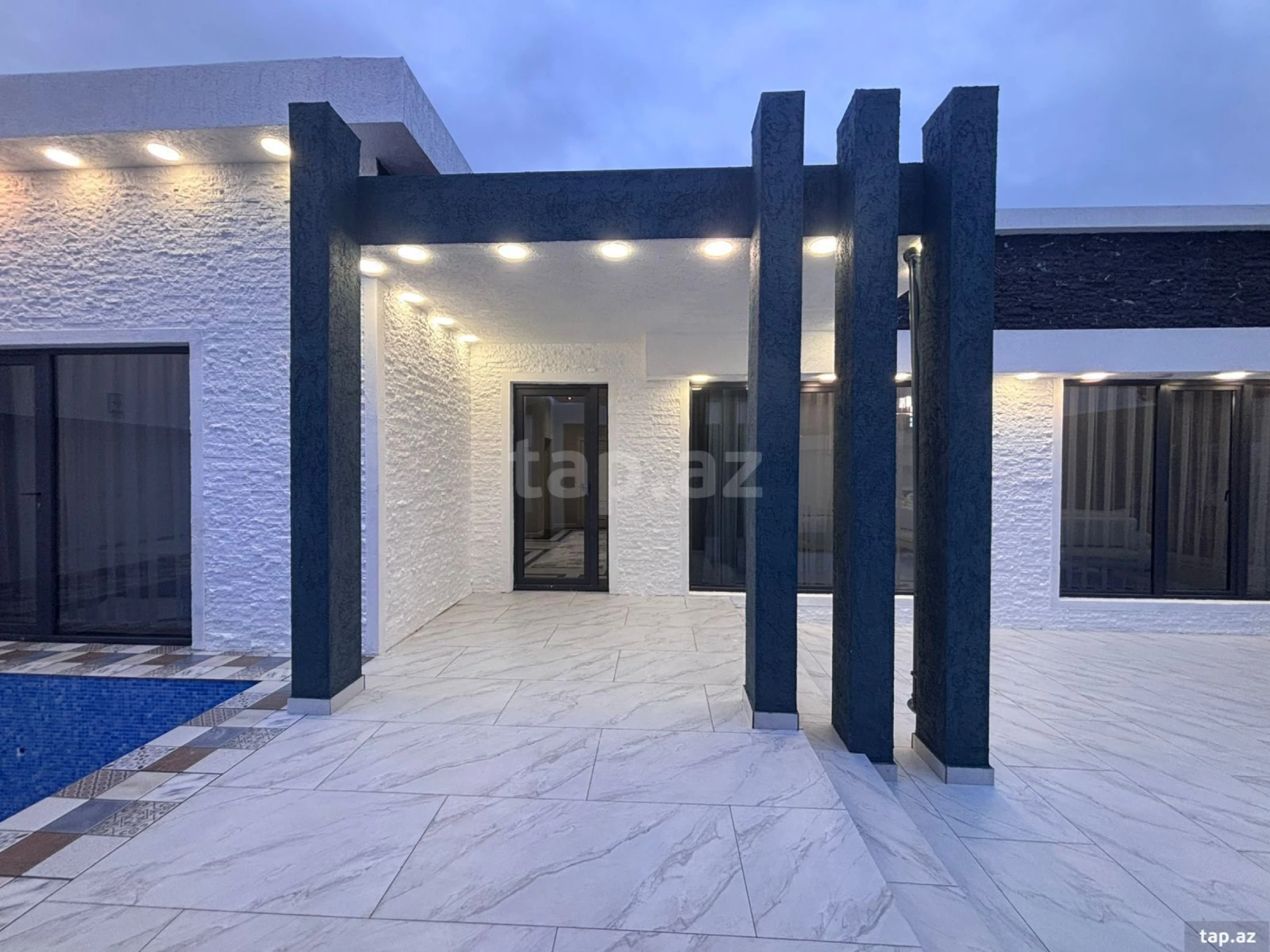 Satılır 4 otaqlı həyət evi