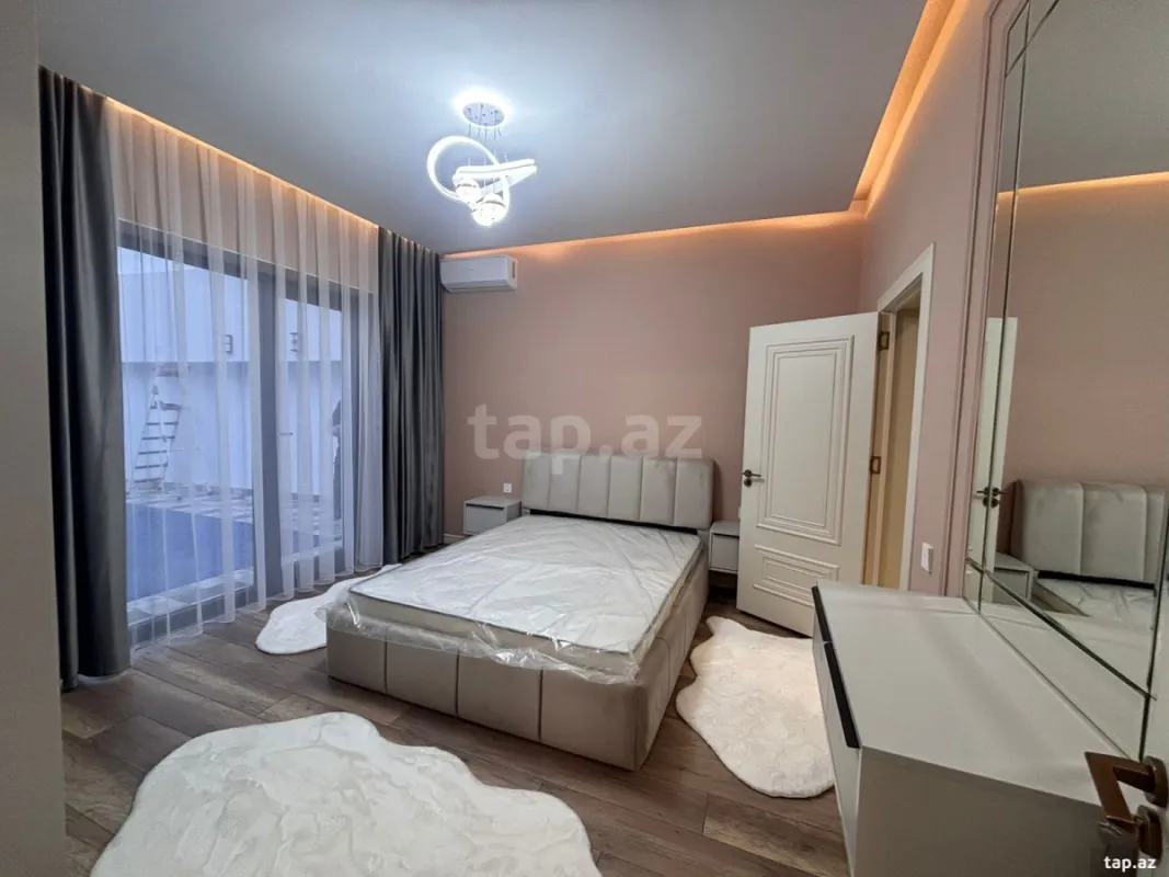 Satılır 4 otaqlı həyət evi