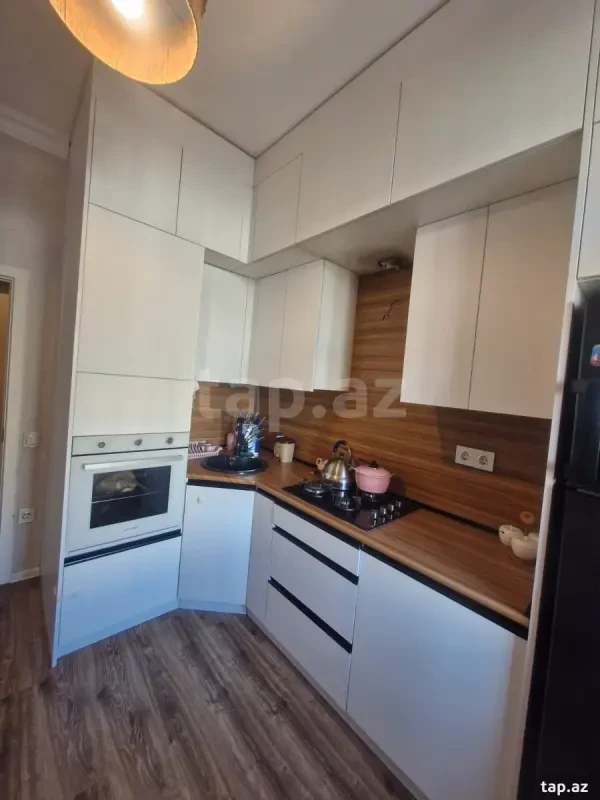 Kirayə verilir 3 otaqlı yeni tikili 104 m²