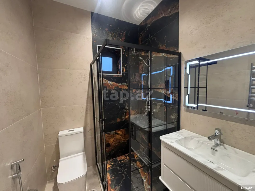 Satılır 4 otaqlı həyət evi