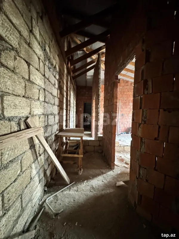 Satılır 3 otaqlı yeni tikili 90 m²