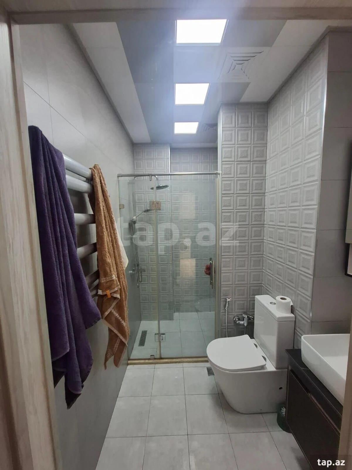 Satılır 2 otaqlı yeni tikili 50 m²