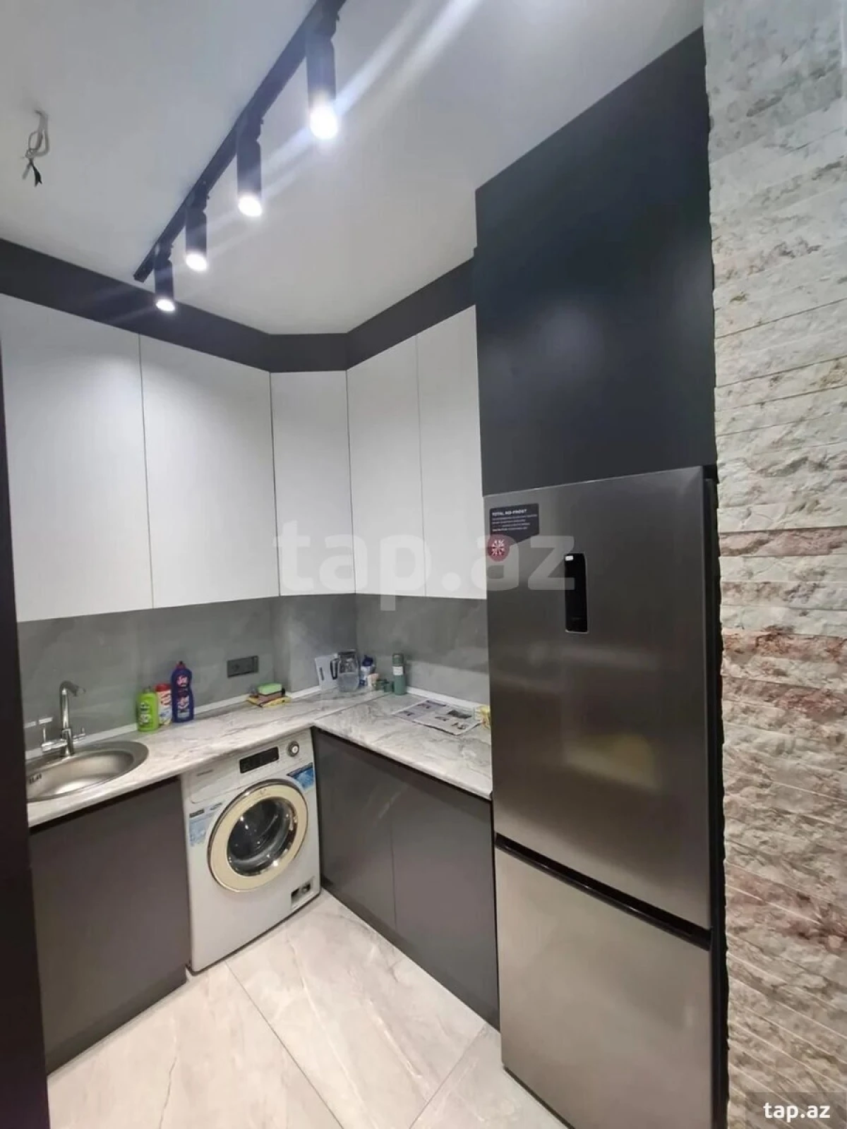 Satılır 2 otaqlı yeni tikili 50 m²
