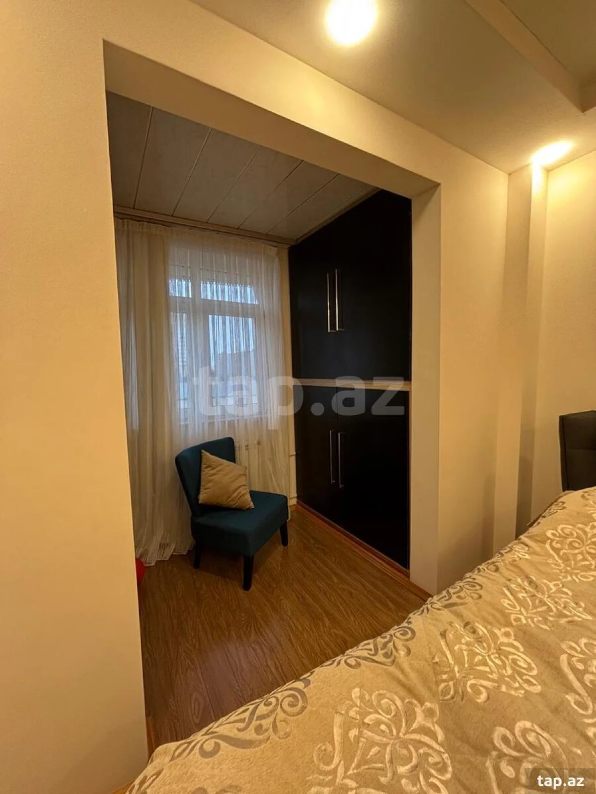 Satılır 4 otaqlı mənzil 110 m²