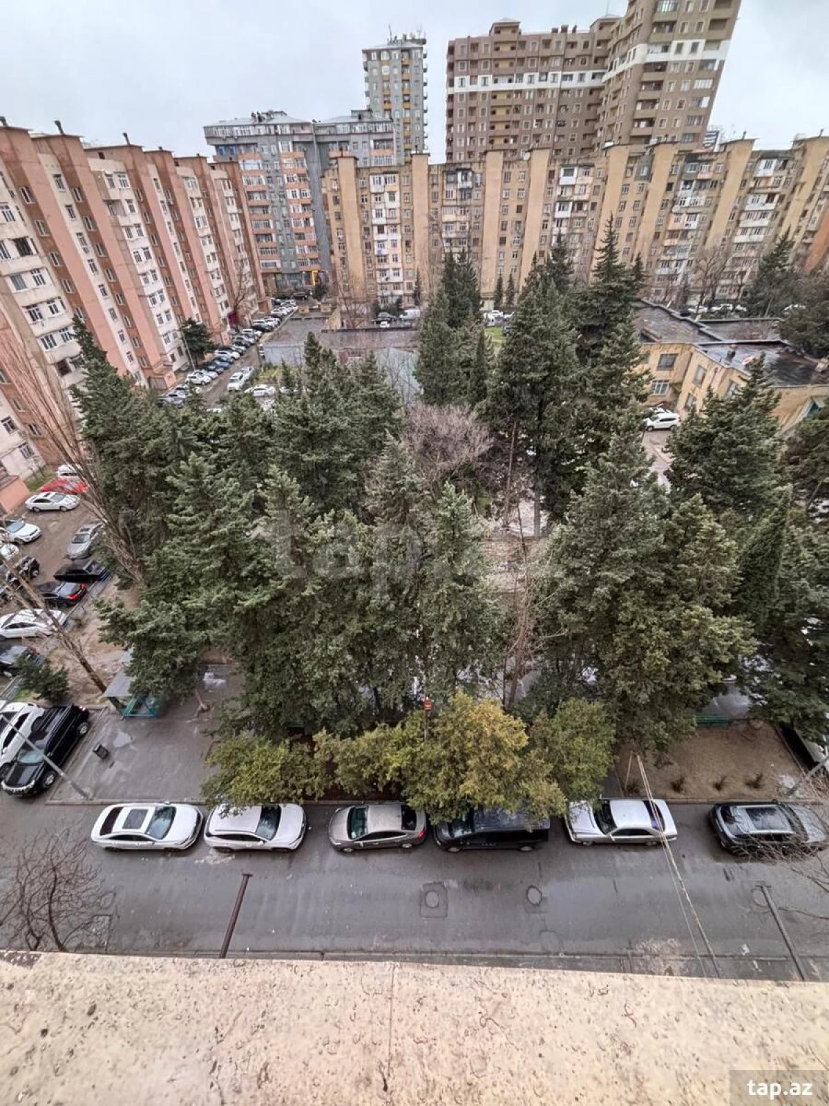 Satılır 4 otaqlı mənzil 110 m²