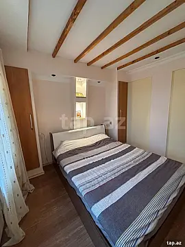 Satılır 4 otaqlı mənzil 110 m²