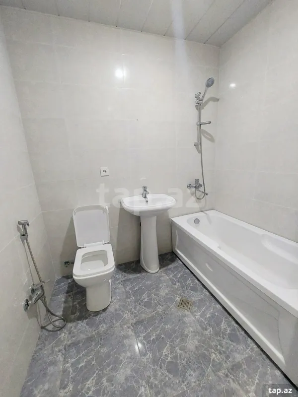 Kirayə verilir 4 otaqlı yeni tikili 110 m²
