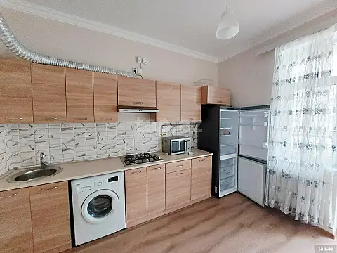Kirayə verilir 4 otaqlı yeni tikili 110 m²