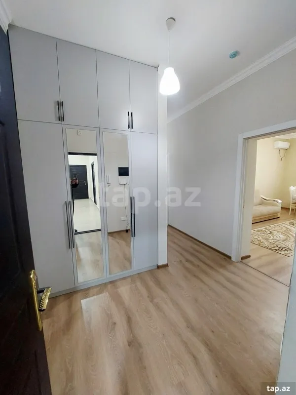 Kirayə verilir 4 otaqlı yeni tikili 110 m²