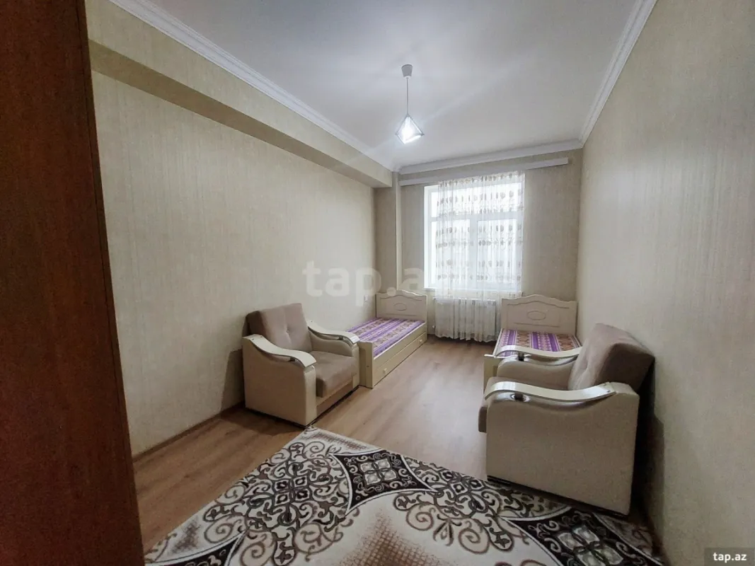 Kirayə verilir 4 otaqlı yeni tikili 110 m²