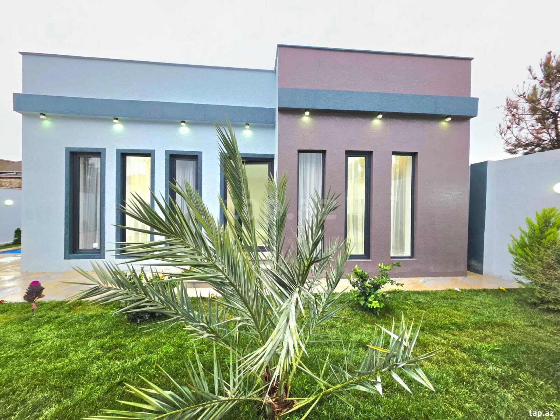 Satılır 4 otaqlı həyət evi