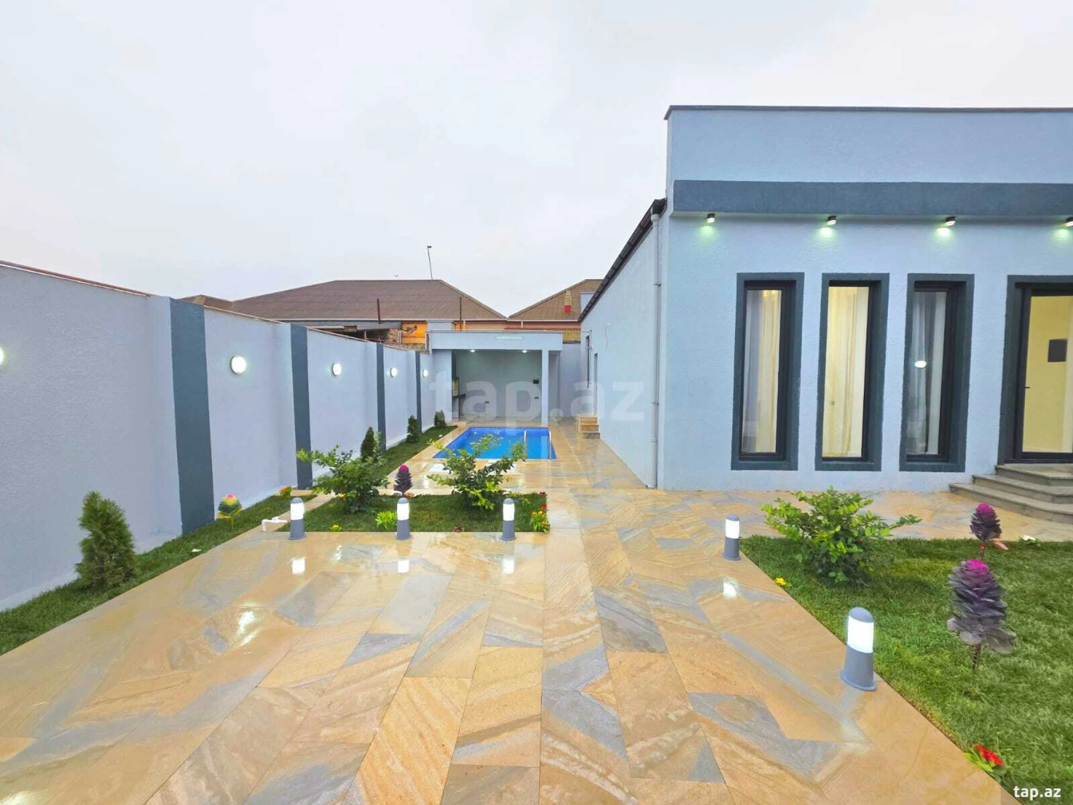 Satılır 4 otaqlı həyət evi