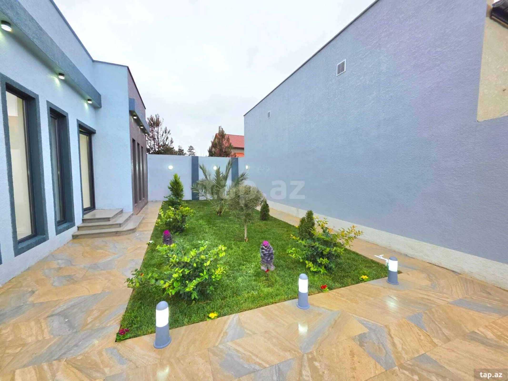 Satılır 4 otaqlı həyət evi